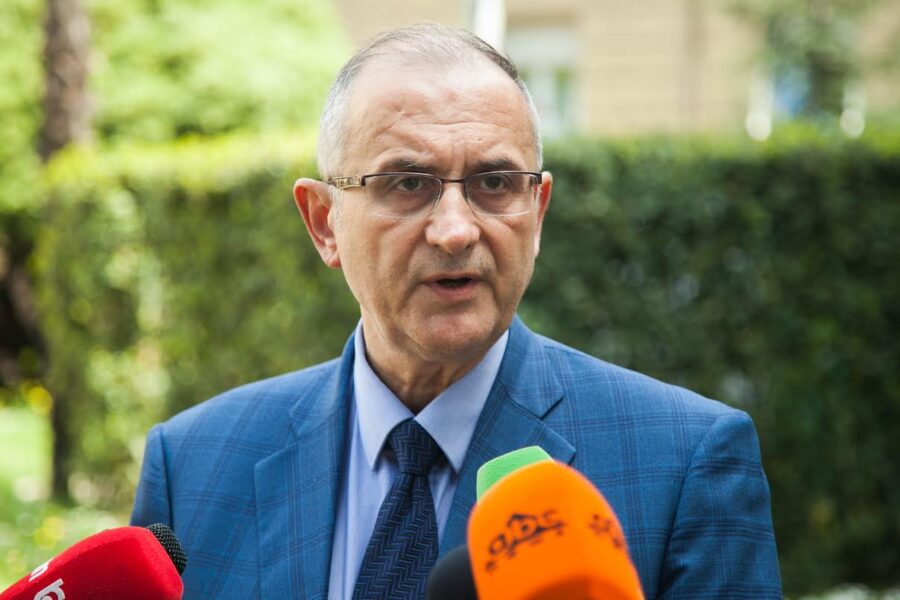 Vasili: Vettingu vdiq, sot kryeministri është edhe kryeprokuror
