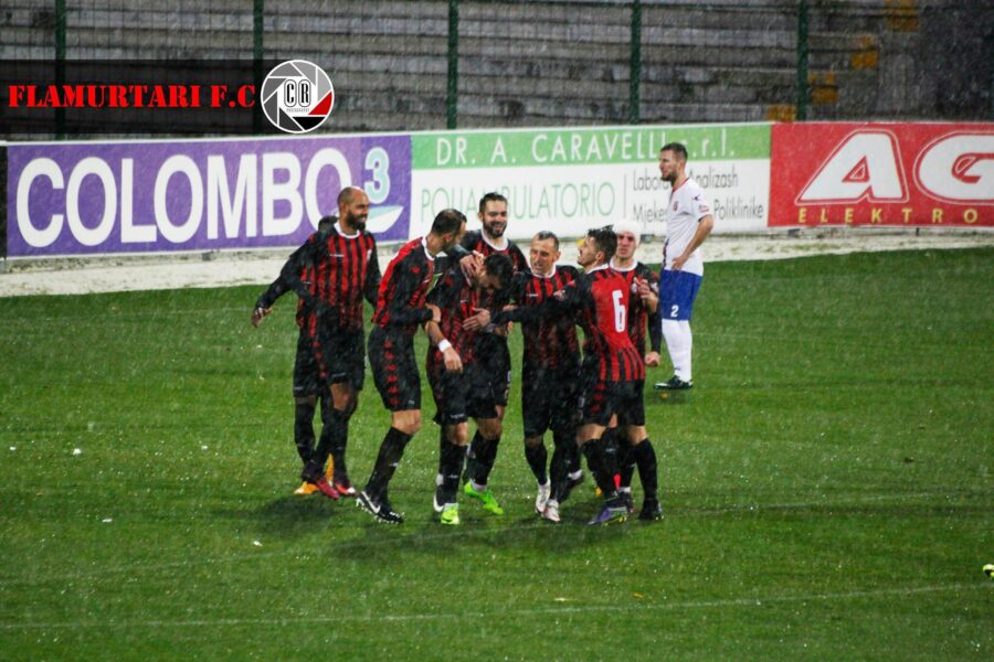 Flamurtari përballë Partizanit