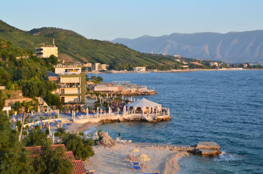 Kushtuar Radhimës së bukur – Nga Naile Lameborshi. (Poetët e krahinës)