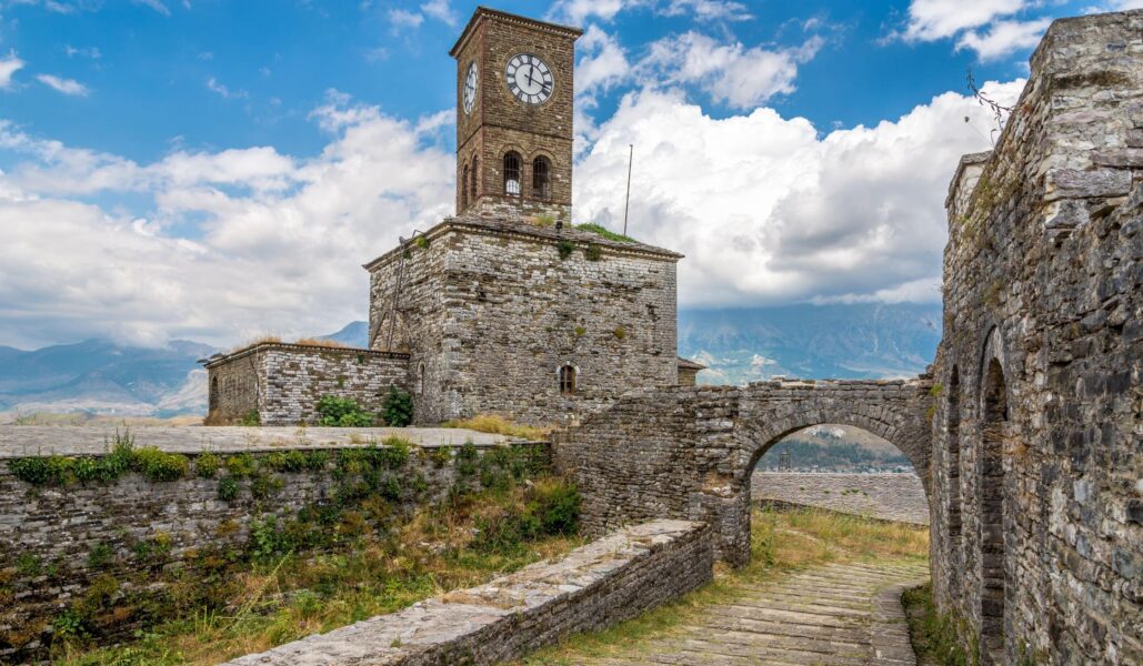 Wall Street Journal: Gjirokastra qyteti më intrigues në botë