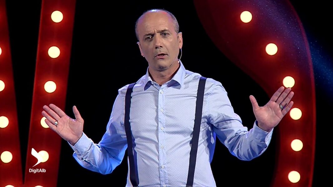 Salsano Rrapi emocionon të gjithë: Shikoni si ja shpreh dashurinë dhe ndjenjat publikisht aktores së njohur