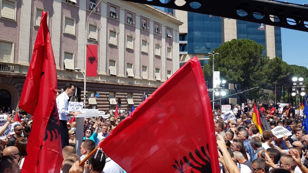 “Iku se nuk e duronte dot vapën, ty Bledi miklimet nuk të rrisin vlerën”