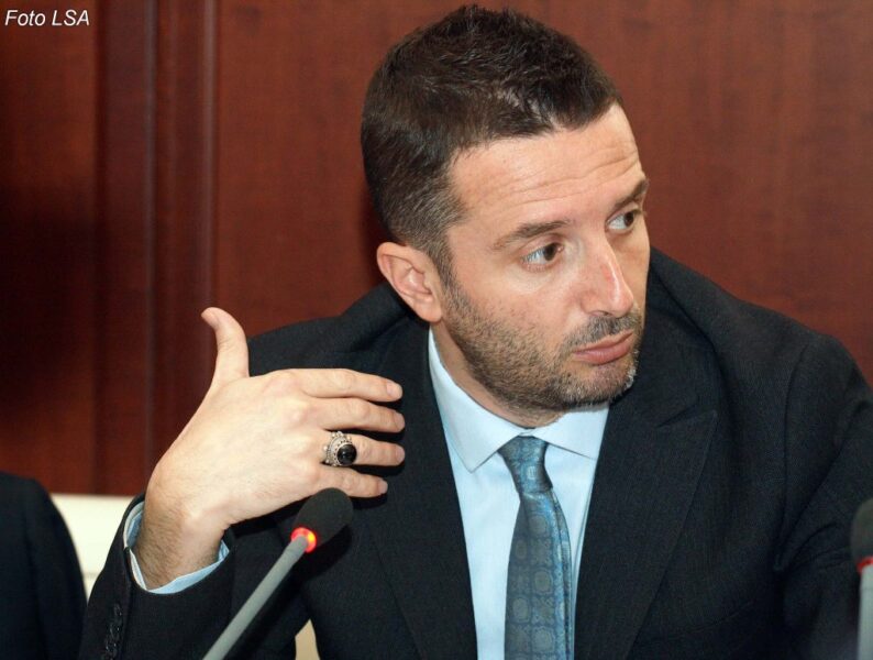 Erion Braçe tregon pse u shfaq me Ballën tek Ministria e Brendshme: Prej dy ditësh s’jemi takuar me Xhafajn
