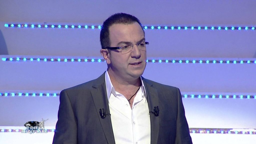 Ardit Gjebrea ikën nga skena për t’i liruar vendin dikujt tjetër, emocioni i tij s’ka përshkrim, kjo është arsyeja