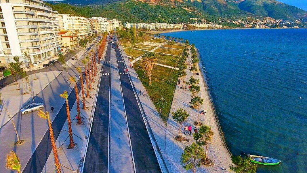 Revista zvicerane / Shqipëria, vendi i lirë që të kujton Karaibet !