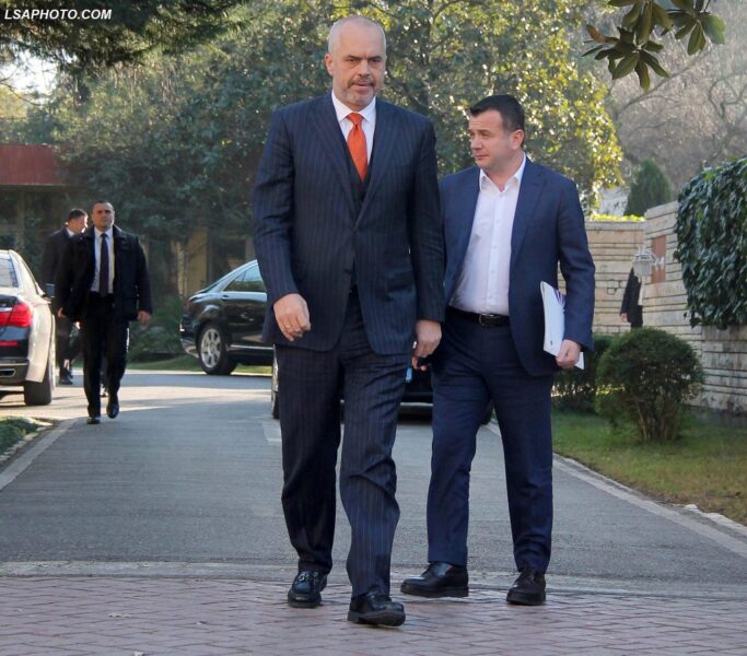 Pas ligjit për godinën e Teatrit, Rama mat forcat për një tjetër çështje delikate