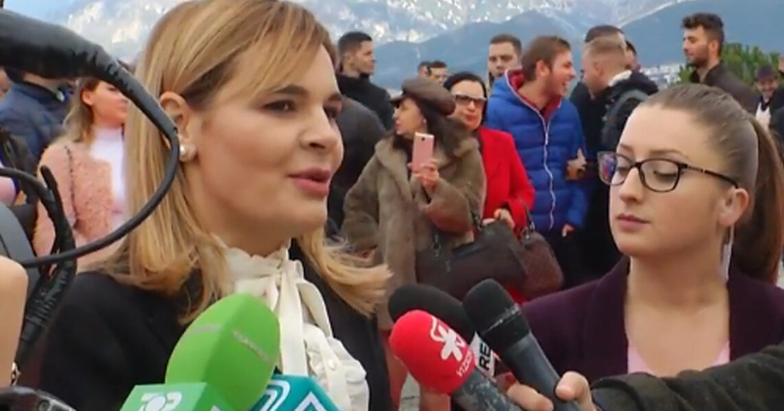 Monika kritikon deputeten Mehmetaj: Po ç’bëre moj vajzë se na nxorre bojën, me atë ligj Iliri ka marrë titullin “Honoris Causa”