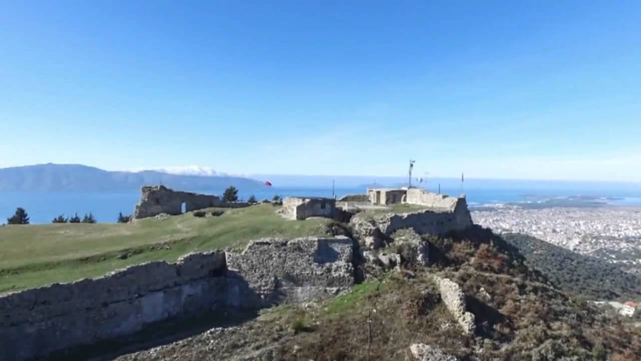 Vlora me 8 kështjella e dy dete, në krye të turizmit shqiptar
