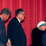 Bill Clinton: Nënë Tereza më bëri ta dua kombin shqiptar