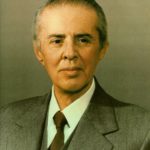 Kur Enveri kërcënonte Jugosllavinë: Do shpoj tunel dhe do të thaj Ohrin!