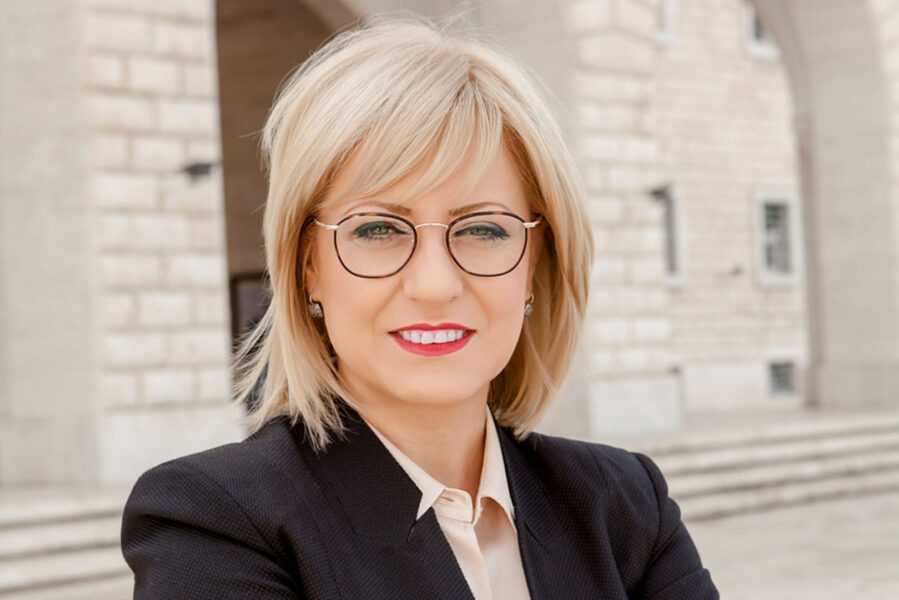 Mbi 15 disiplina sportive në Shqipëri po shuhen, ministrja e sportit rend pas parukerive