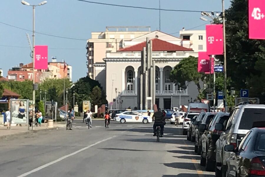Taksa e shtëpive do të mblidhet nga OSHEE, bashkitë dalin kundra. Ja kategoritë që përfitojne