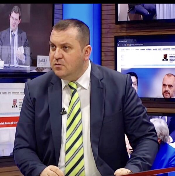 Psikologjia e humbjes, shqiptari dhe gomari!