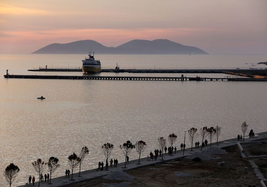Kanë rifilluar punimet për fazën përfundimtare të projektit të “Rehabilitimit të Portit Detar Vlorë”