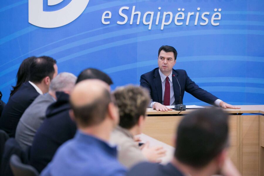 Zbulohen emrat, kujt ia ka besuar fushatën PD, Flamur Noka shkon në Shkoder