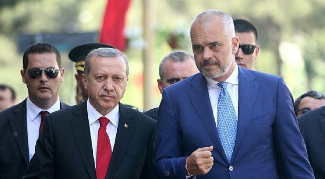 Deputeti i Vlorës: Kamuflimi i “Air Albania”, ja çfarë ka falur Rama në kërkim të avionëve…