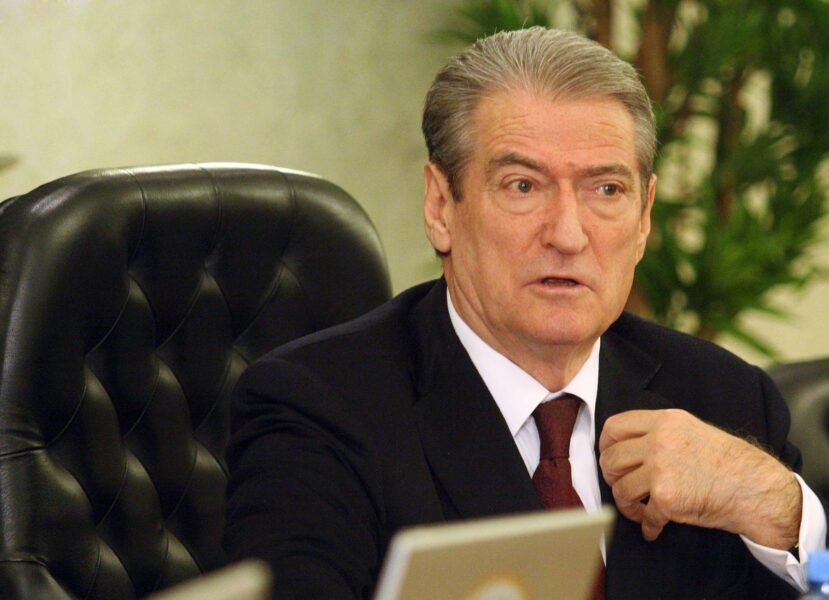 Berisha nuk e firmosi vettingun në politikë? Zbulohet e vërteta (Foto)