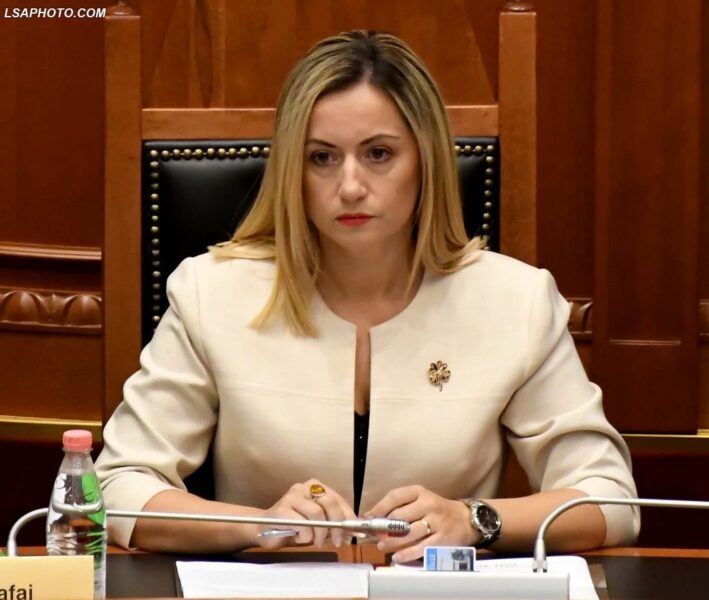 Senida Mesi merr postin e lartë, do të përzgjedhë njerëzit që do të emërohen në qeverisje