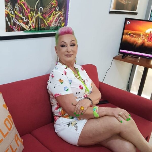 Lulit të “Përputhen” i del fati, merr propozim nga doktori gjinekolog