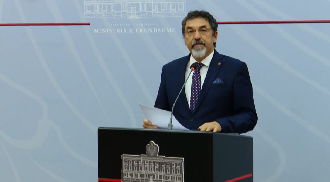 Kufiri me Greqinë në Kakavijë, ministri Çuçi jep lajmin e mirë