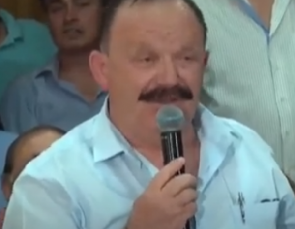 Nuk përmbahet demokrati përballë Berishës: ‘Të dua më shumë se fëmijët e mi’