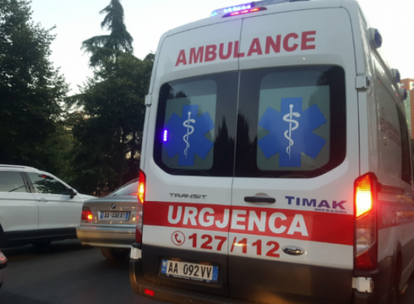 Tr agjike/ V des gjatë lindjes 26-vjeçarja shqiptare