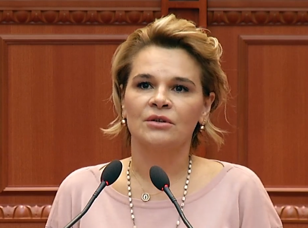 Monika Kryemadhi: Vota e LSI-së për Bajram Begajn është kundër!