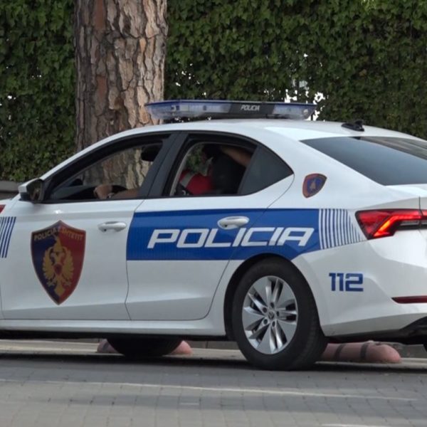 ‘Lu ftë’ në Ko misariat, 2 vëllezërit e de hur shk atërrojnë gjithçka, detaje nga ngjarja e rë ndë