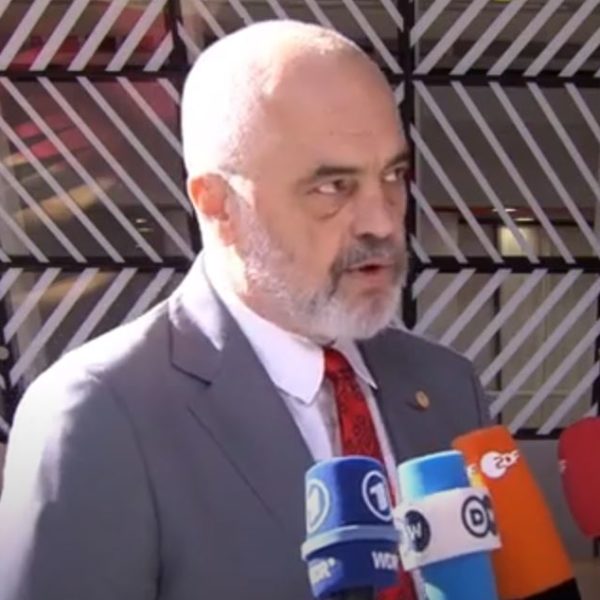 Rama në Bruksel: Jeni një turp…