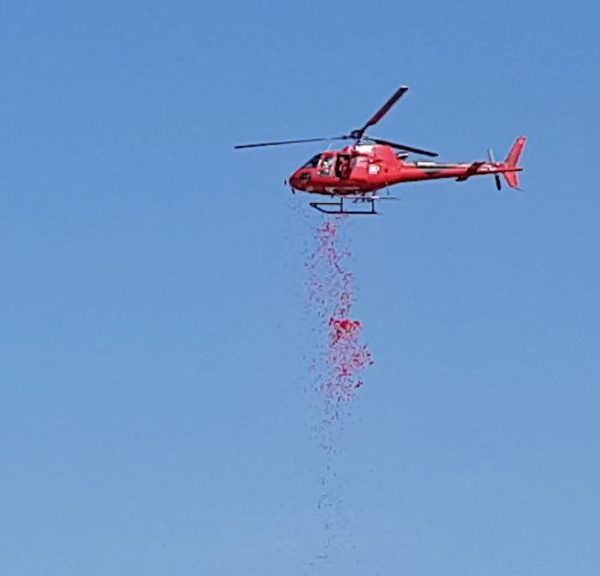Makina del ‘jashtë loje’, nuset po i marrin me helikopter/ ‘Fieri një nivel tjetër’ (foto)