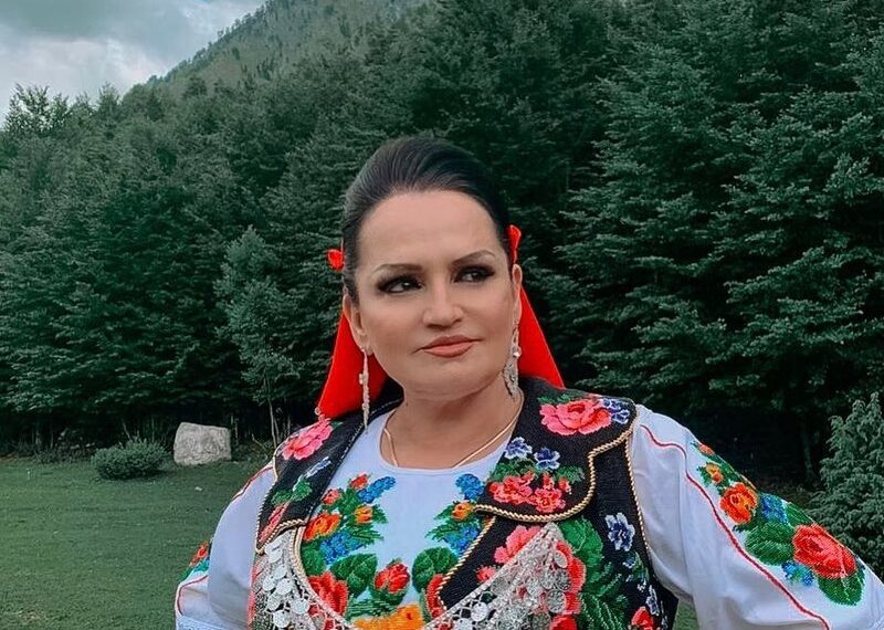 Fatmira Breçani zbulon këngëtaren që e bëri të qajë: ‘Më përmendi nënën’
