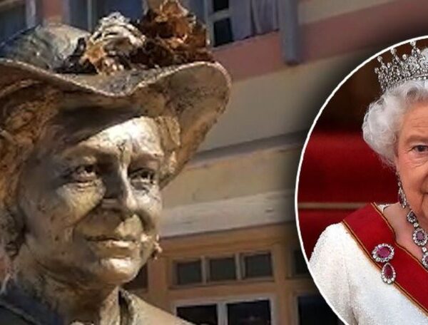 Busti i Mbretëreshës Elizabeth II shfaqet në mes të qytetit në Shqipëri