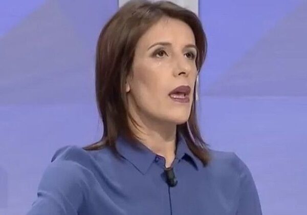 Klodiana Lala zb ardh detaje për vde kjen e Lear Kurtit: ‘Po licët i vunë shufër he kuri në dorë kur…’