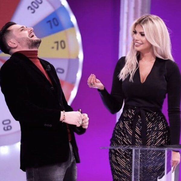 Bes Kallakut i bie dhëmbi në mes të emisionit, Luana ndërpret menjëherë transmetimin