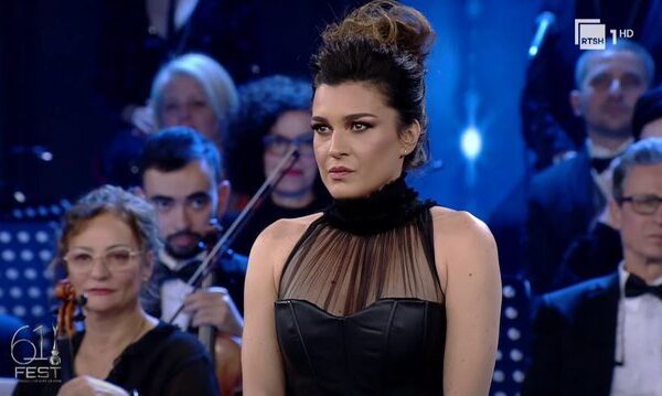 hikoni sa është rritur vajza e Elsa Lilës (foto)