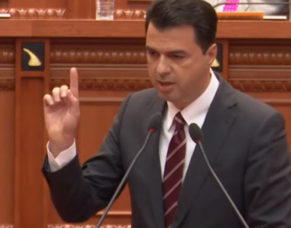 Basha reagon për komentet e Vuçic ndaj Kurtit: ‘Lidershipi serb nuk është ndarë nga e shkuara’