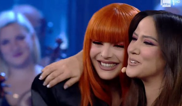 Fifi jep lajmin e bukur: Jam shtatzënë, jam duke rritur një qenie të shenjtë!