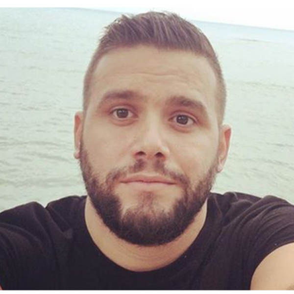 Deklarata e fortë e Flor Mumajesit në orët e fundit të këtij viti: ‘E bëra për ta mbrojtur nga perve rsët’