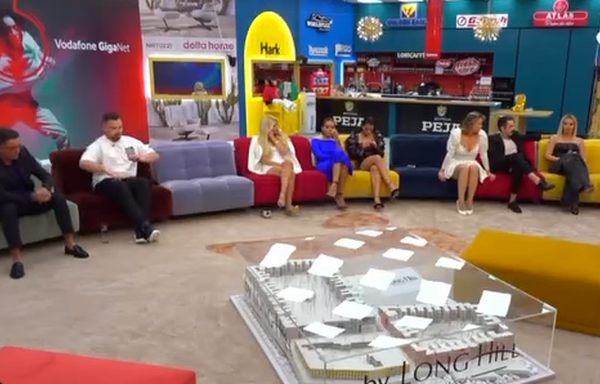 Pas deklaratës së rëndë që bëri për Luizin rrjeti shpërthen kundër kësaj banorje të ‘Big Brother Vip’: Fundërrinë, tumori nuk është ngjitës