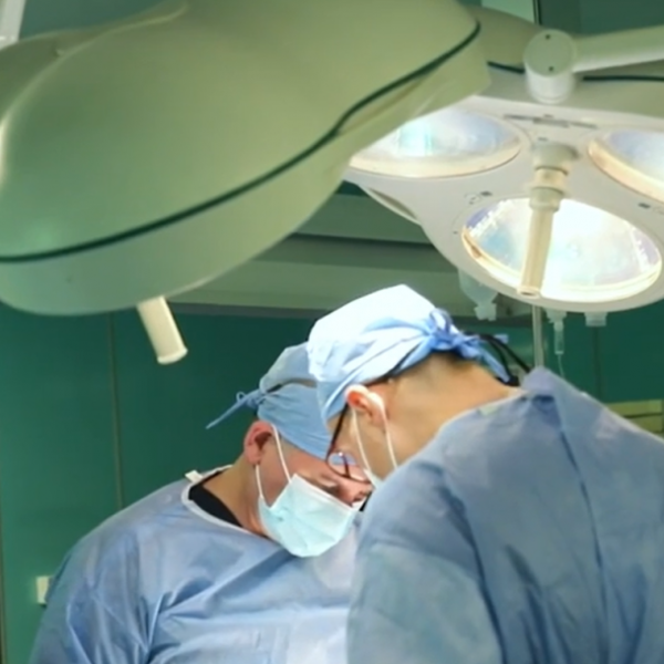 Operacion i rrallë në QSUT, kryhet me sukses ndërhyrja