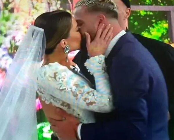 Puthja që po e prisnin të gjithë, reagon për herë të parë mamaja e Kiara Titos