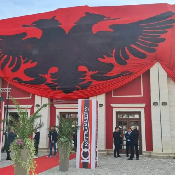 Socialistët zgjedhin kandidatin në Vlorë/ PS vendos pasdite për të gjithë listën e emrave