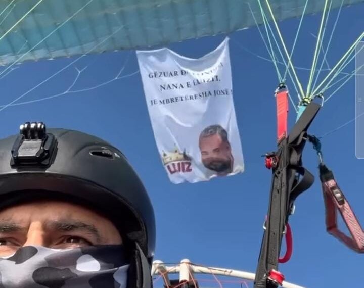 Ndjekësit suprizojnë në mënyrë të veçantë Luizin me rastin e ditëlindjes së nënës së tij