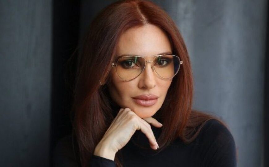 Ermiona Lekbello shp ërthen ndaj meshkujve shqiptarë: ‘Jeni gore, nuk jeni burra! Të mjerat gra që do merren me ju gjithë jetën’