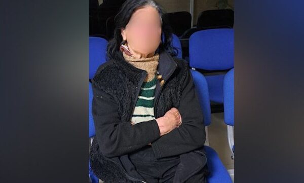 Po licia kërkon ndihmë: Kush e njeh këtë të moshuar, të njoftojë familjarët!