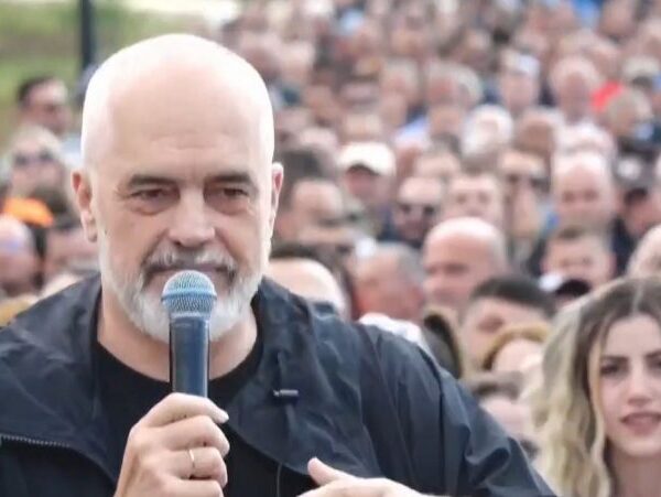 Rama në Kamëz: Kush fut në bashki gomarin me vesh të gjata, ta harrojë mbështetjen e qeverisë