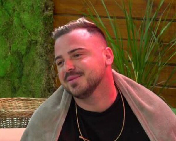 Ronaldo shpërthen ndaj vajzave: Hani buk kot!
