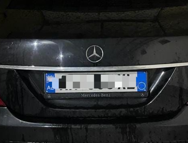 Tentoi të kalonte kufirin me ka nabis dhe ko kainë në makinë, arr estohet 35-vjeçari