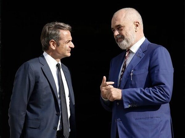 Greqia ‘kë rcënon’ Shqipërinë, Mitsotakis mesazh Ramës: ‘Nuk e toleroj arr estimin e Belerit…’