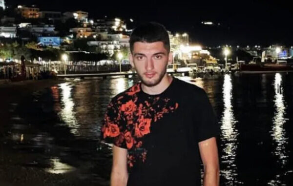 H umbi jetën në Suedi, familjarët e Laurentit kërkojnë ndihmë për të sjellë tr upin në Shqipëri